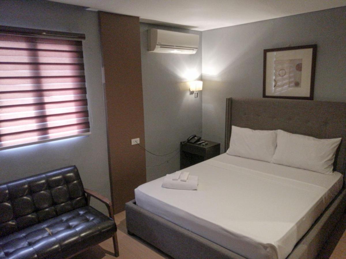 The Chipper Hotel Ciudad Quezon Exterior foto